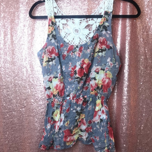 Rue21 Tops - Floral Peplum Top